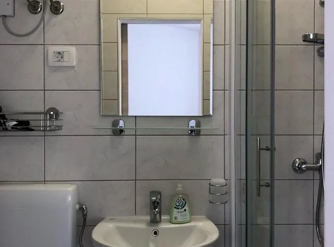 & Nardin Gostinjska kuća