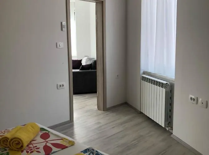 Gostinjska kuća & Nardin Izola