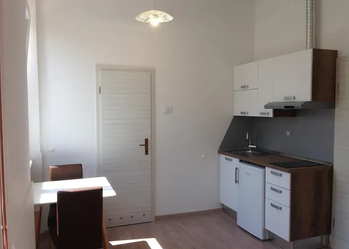 & Nardin Gostinjska kuća *