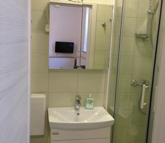 & Nardin ゲストハウス *