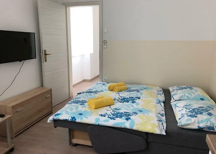 & Nardin Gostinjska kuća *